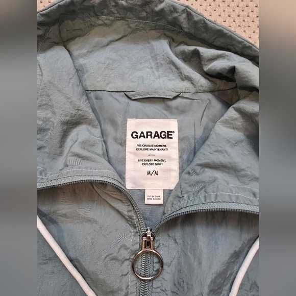 GARAGE Cropped Windbreaker Jacket Women's Size Medium Green - Picture 4 of 7